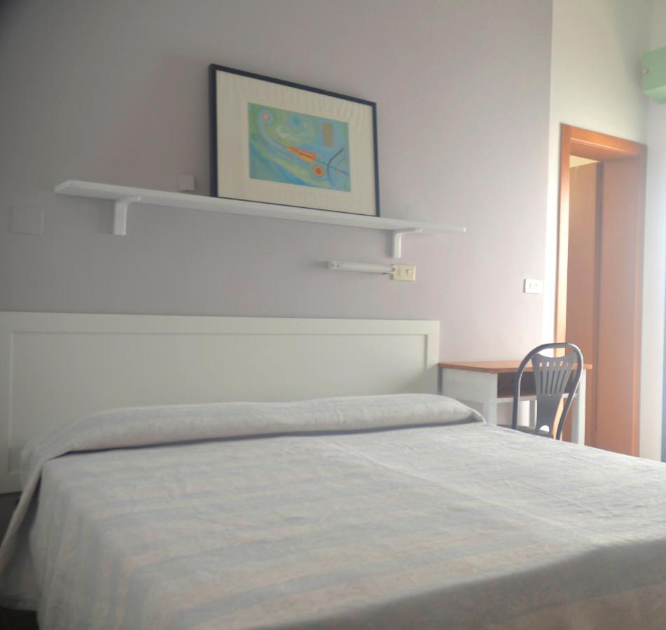 Hotel Zenith Rimini Exterior photo