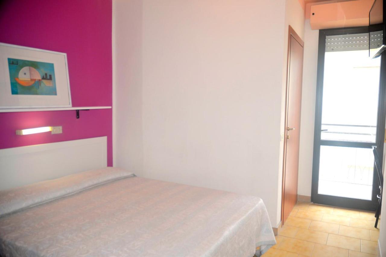 Hotel Zenith Rimini Exterior photo