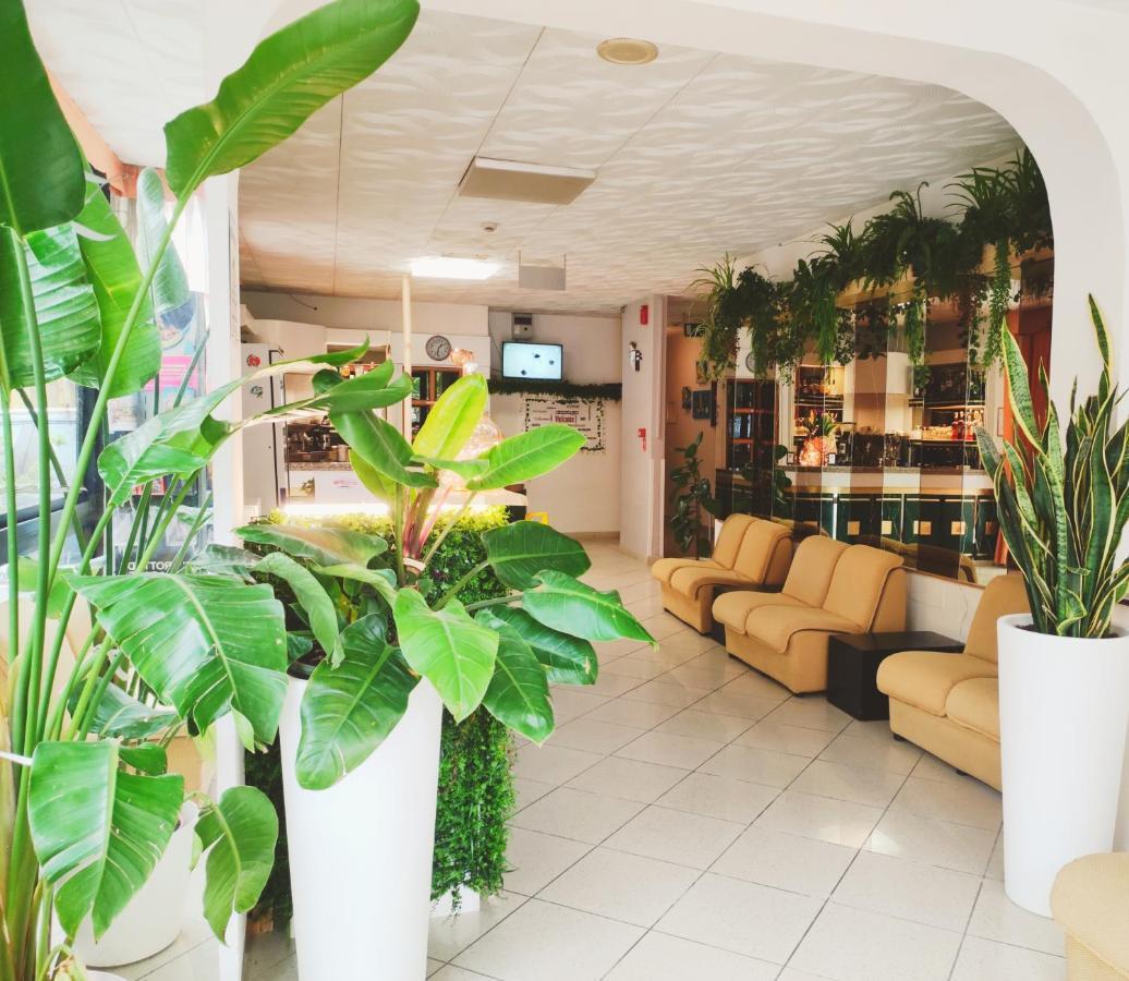 Hotel Zenith Rimini Exterior photo